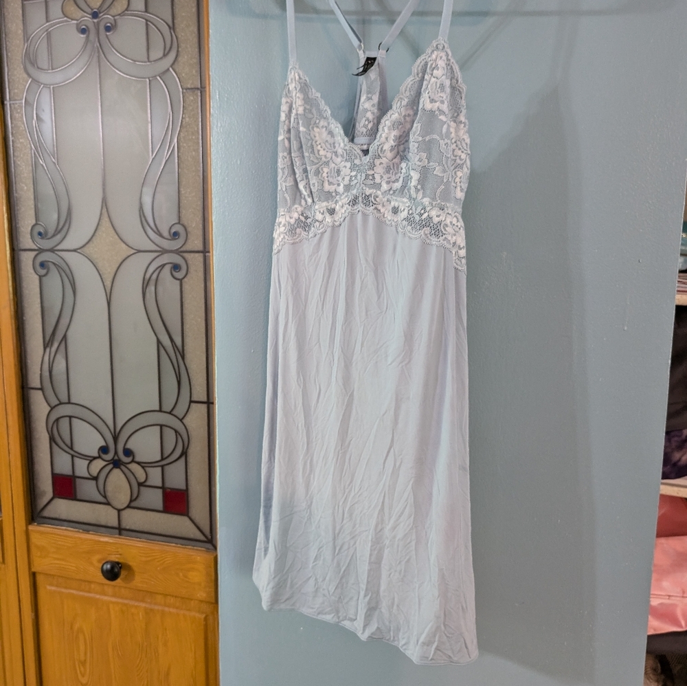 Women's Nightgown
